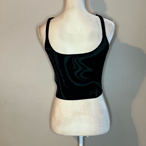 ⭐️Lucy Paris Black and Green Cropped Fitted Tank Top - Picture 4 of 6